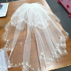 WEDDING VEIL